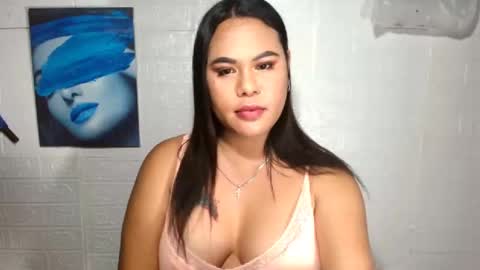 Snapshot of prettydiannara chatting on 2, 2, 2025 prettydiannara online show from 2, 2, 2025