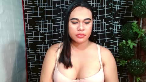 Snapshot of prettydiannara chatting on 12, 10, 2025 prettydiannara online show from 12, 10, 2025