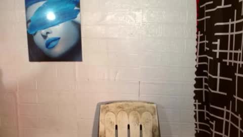 Snapshot of prettydiannara chatting on 17, 10, 2025 prettydiannara online show from 17, 10, 2025