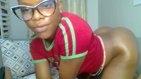 PrettyEla online show from 19, 4, 2026