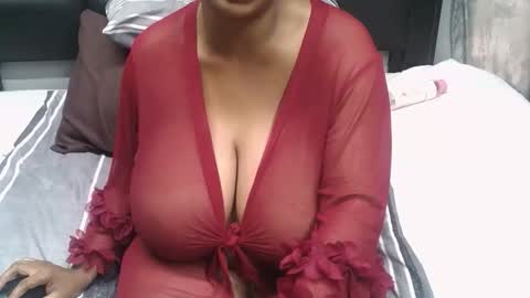 Snapshot of prettylisa97 chatting on 14, 12, 2025 prettylisa97 online show from 14, 12, 2025