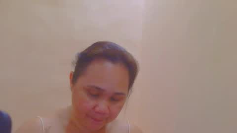 Snapshot of prettynhing chatting on 20, 4, 2026 Nhing online show from 20, 4, 2026