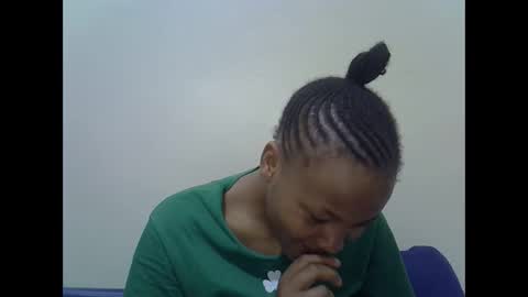 Snapshot of prettyqueenn1 chatting on 8, 12, 2024 sharon online show from 8, 12, 2024