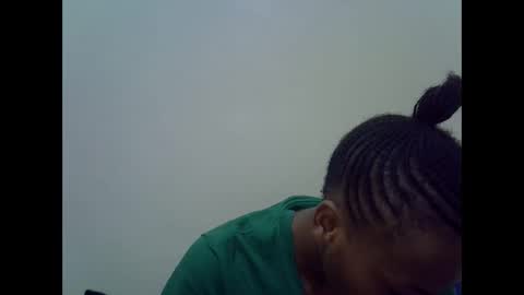 Snapshot of prettyqueenn1 chatting on 9, 12, 2024 sharon online show from 9, 12, 2024