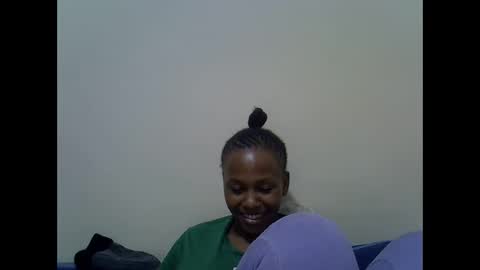 Snapshot of prettyqueenn1 chatting on 9, 12, 2024 sharon online show from 9, 12, 2024