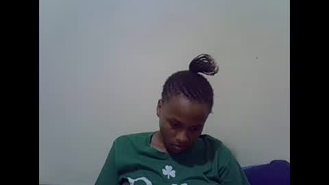 Snapshot of prettyqueenn1 chatting on 21, 12, 2024 sharon online show from 21, 12, 2024