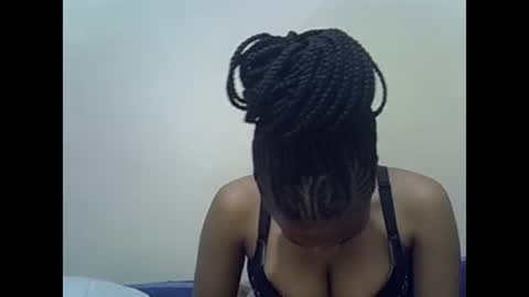 Snapshot of prettyqueenn1 chatting on 4, 1, 2025 sharon online show from 4, 1, 2025