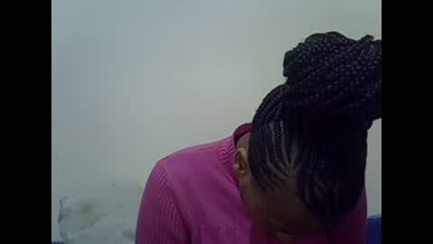 Snapshot of prettyqueenn1 chatting on 5, 1, 2025 sharon online show from 5, 1, 2025