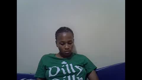 Snapshot of prettyqueenn1 chatting on 21, 1, 2025 sharon online show from 21, 1, 2025