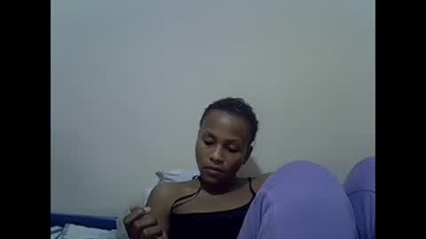 Snapshot of prettyqueenn1 chatting on 4, 2, 2025 sharon online show from 4, 2, 2025