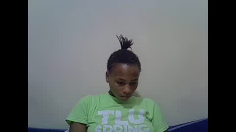 Snapshot of prettyqueenn1 chatting on 12, 2, 2025 sharon online show from 12, 2, 2025