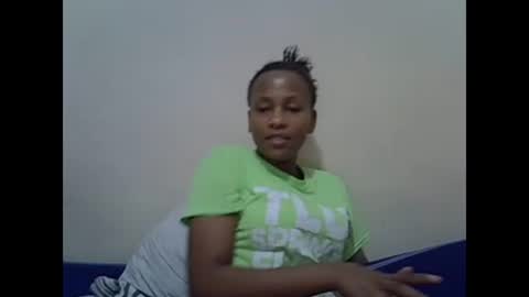 Snapshot of prettyqueenn1 chatting on 14, 2, 2025 sharon online show from 14, 2, 2025