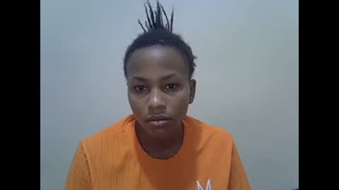 Snapshot of prettyqueenn1 chatting on 22, 2, 2025 sharon online show from 22, 2, 2025