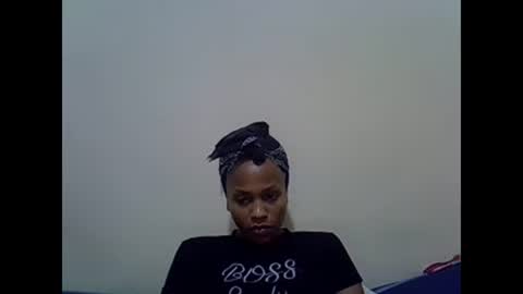 Snapshot of prettyqueenn1 chatting on 24, 2, 2025 sharon online show from 24, 2, 2025