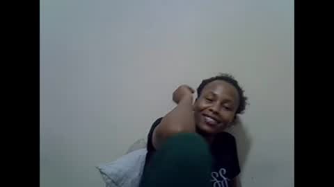 Snapshot of prettyqueenn1 chatting on 25, 2, 2025 sharon online show from 25, 2, 2025