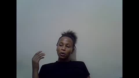 Snapshot of prettyqueenn1 chatting on 1, 3, 2025 sharon online show from 1, 3, 2025