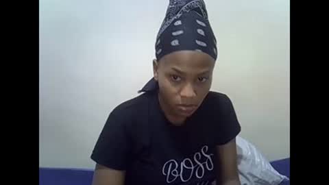 Snapshot of prettyqueenn1 chatting on 4, 3, 2025 sharon online show from 4, 3, 2025