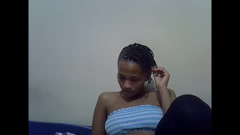 Snapshot of prettyqueenn1 chatting on 7, 3, 2025 sharon online show from 7, 3, 2025