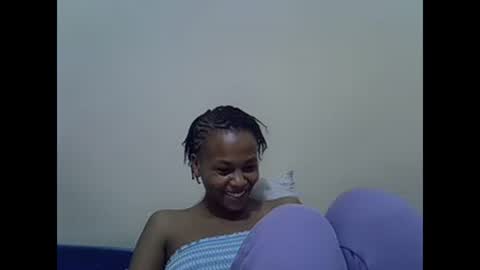 Snapshot of prettyqueenn1 chatting on 8, 3, 2025 sharon online show from 8, 3, 2025