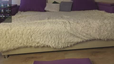 Kitty online show from 11, 4, 2026