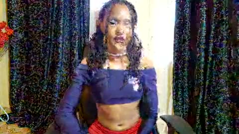 Snapshot of priceless_sexy chatting on 5, 3, 2025 priceless_sexy online show from 5, 3, 2025