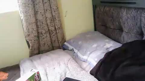 pricky375313 online show from 28, 2, 2026