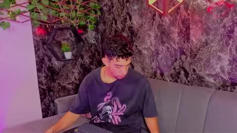 prince_arthur77 online show from 27, 2, 2026