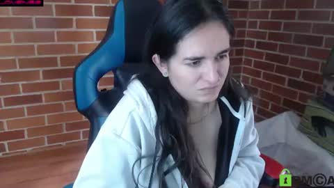 Snapshot of princesa_leia_zathur chatting on 19, 6, 2026 Leia online show from 19, 6, 2026