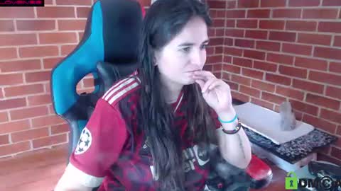 Snapshot of princesa_leia_zathur chatting on 9, 7, 2026 Leia online show from 9, 7, 2026