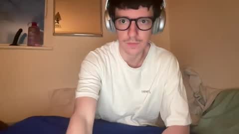 Peaches online show from 21, 1, 2025