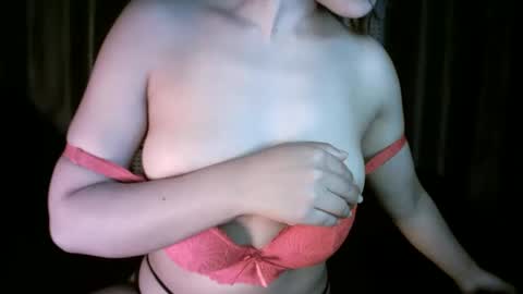 Snapshot of princess916446 chatting on 28, 1, 2025 princess online show from 28, 1, 2025