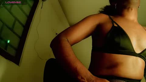 Snapshot of princess_beautifull chatting on 15, 7, 2026 princess_beautifull online show from 15, 7, 2026
