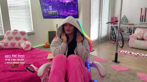 Snapshot of princess_cece chatting on 7, 11, 2025 Cece NEXT LIVESTREAM -- DEC. 4th 7 PM CST online show from 7, 11, 2025