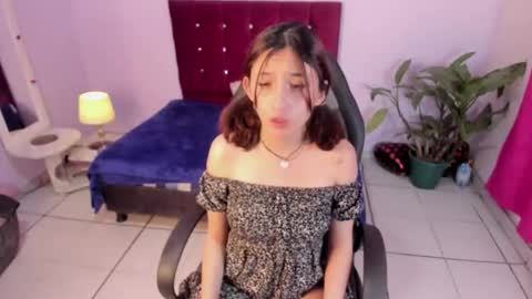 Snapshot of princess_foxxxy1 chatting on 25, 10, 2025 Paula Princess online show from 25, 10, 2025