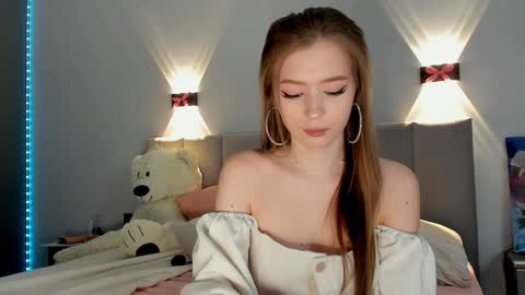 Snapshot of princess_nier chatting on 3, 2, 2025 Princess Diana online show from 3, 2, 2025