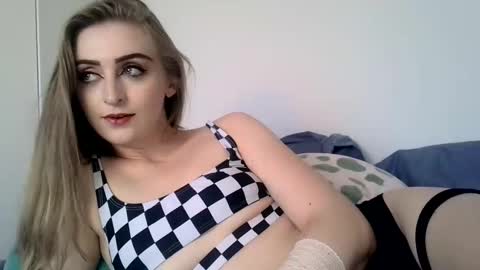 Snapshot of princess_peach_x chatting on 14, 1, 2025 Tiffany online show from 14, 1, 2025