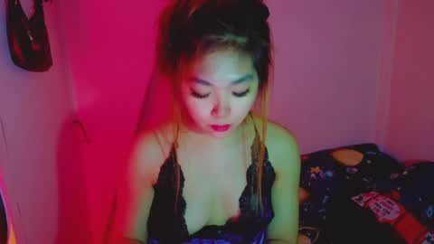 Snapshot of princesscutiexx chatting on 5, 12, 2024 Hello everyone this is your beloved Athena again I present the most comfortable and kind room I accept everyone with kindness online show from 5, 12, 2024