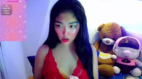 Snapshot of princesscutiexx chatting on 3, 10, 2025 Hello everyone this is your beloved Athena again I present the most comfortable and kind room I accept everyone with kindness online show from 3, 10, 2025