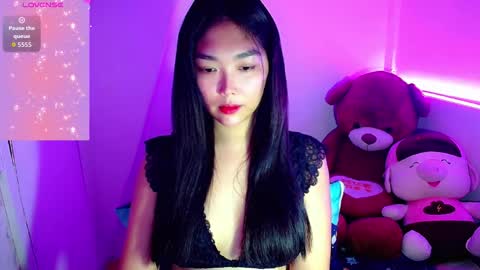 Snapshot of princesscutiexx chatting on 15, 10, 2025 Hello everyone this is your beloved Athena again I present the most comfortable and kind room I accept everyone with kindness online show from 15, 10, 2025