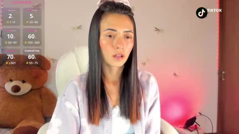 Snapshot of princessluna_14 chatting on 19, 10, 2025 princessluna_14 online show from 19, 10, 2025