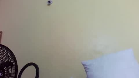 Snapshot of princessmiles2 chatting on 10, 4, 2026 phelly online show from 10, 4, 2026