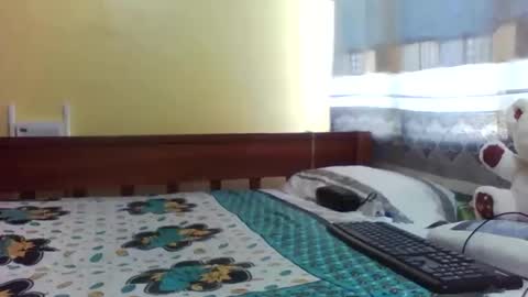 Snapshot of princessmiles2 chatting on 13, 4, 2026 phelly online show from 13, 4, 2026