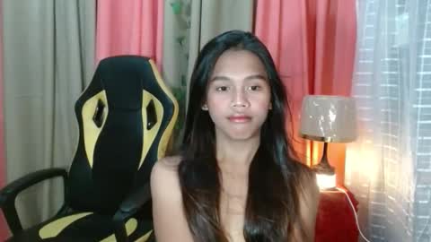 Snapshot of princessrynn chatting on 4, 10, 2025 princessrynn online show from 4, 10, 2025