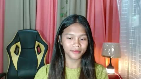 Snapshot of princessrynn chatting on 7, 10, 2025 princessrynn online show from 7, 10, 2025