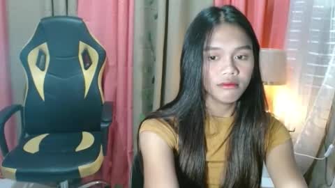 Snapshot of princessrynn chatting on 10, 10, 2025 princessrynn online show from 10, 10, 2025