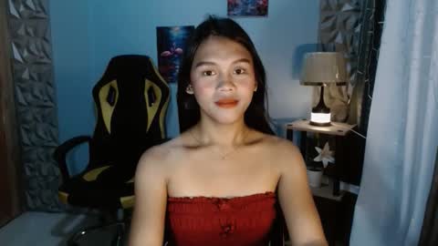 Snapshot of princessrynn chatting on 28, 11, 2025 princessrynn online show from 28, 11, 2025