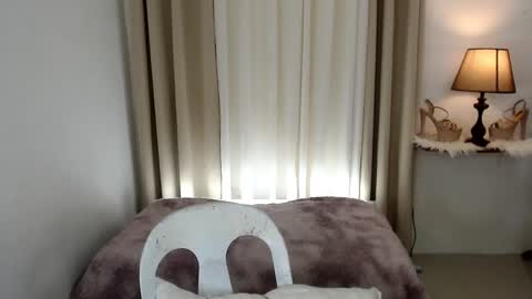 princessyanzy1 online show from 10, 1, 2025