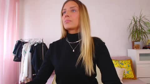 Nansy online show from 10, 5, 2026