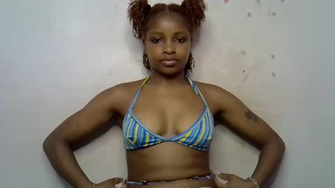 Snapshot of priya_queen chatting on 18, 4, 2026 priya_queen online show from 18, 4, 2026