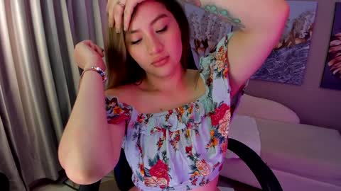 Snapshot of priya_rose chatting on 3, 2, 2025 Priya Rose online show from 3, 2, 2025